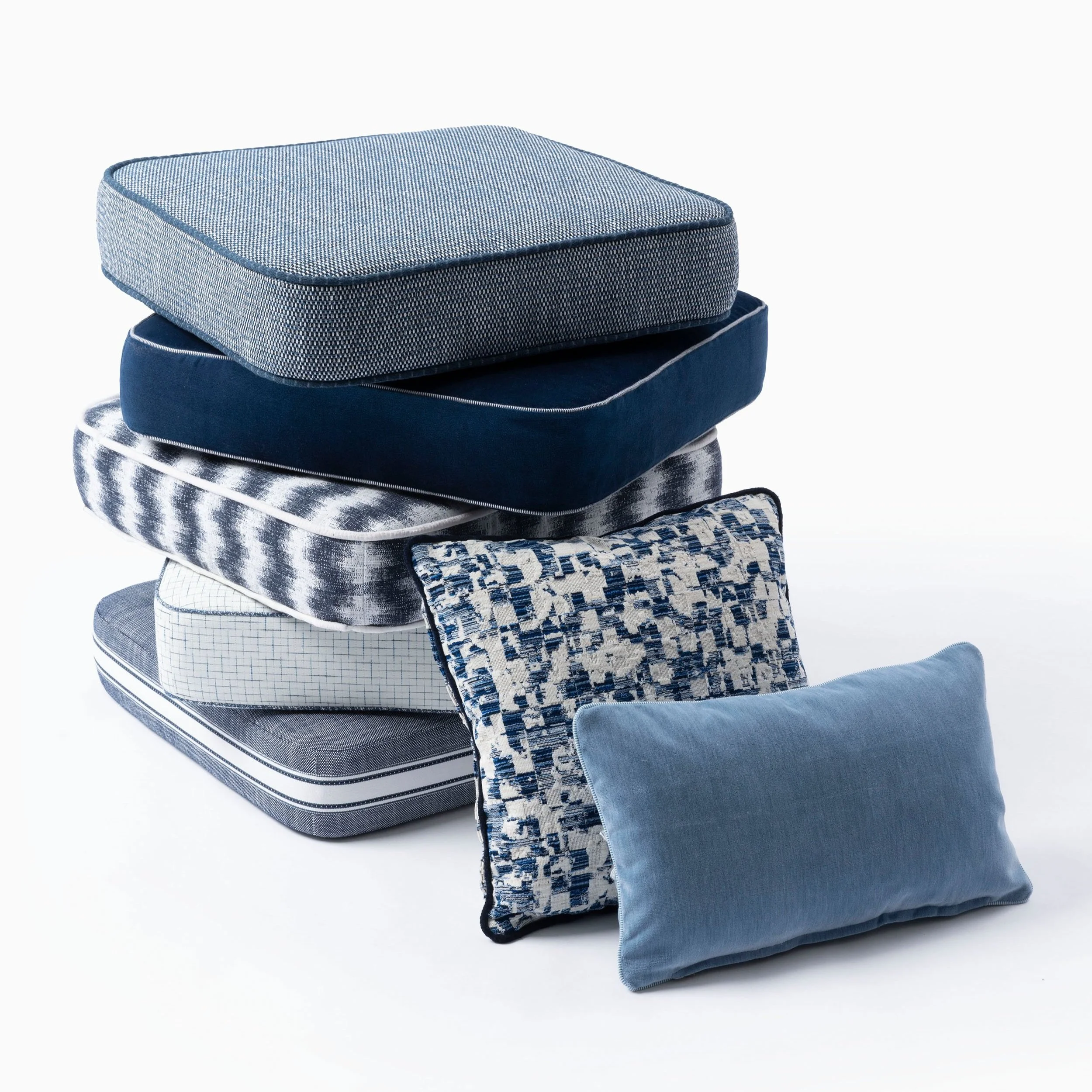 Link+Outdoor+Pillows+2024+%2821%29.jpg