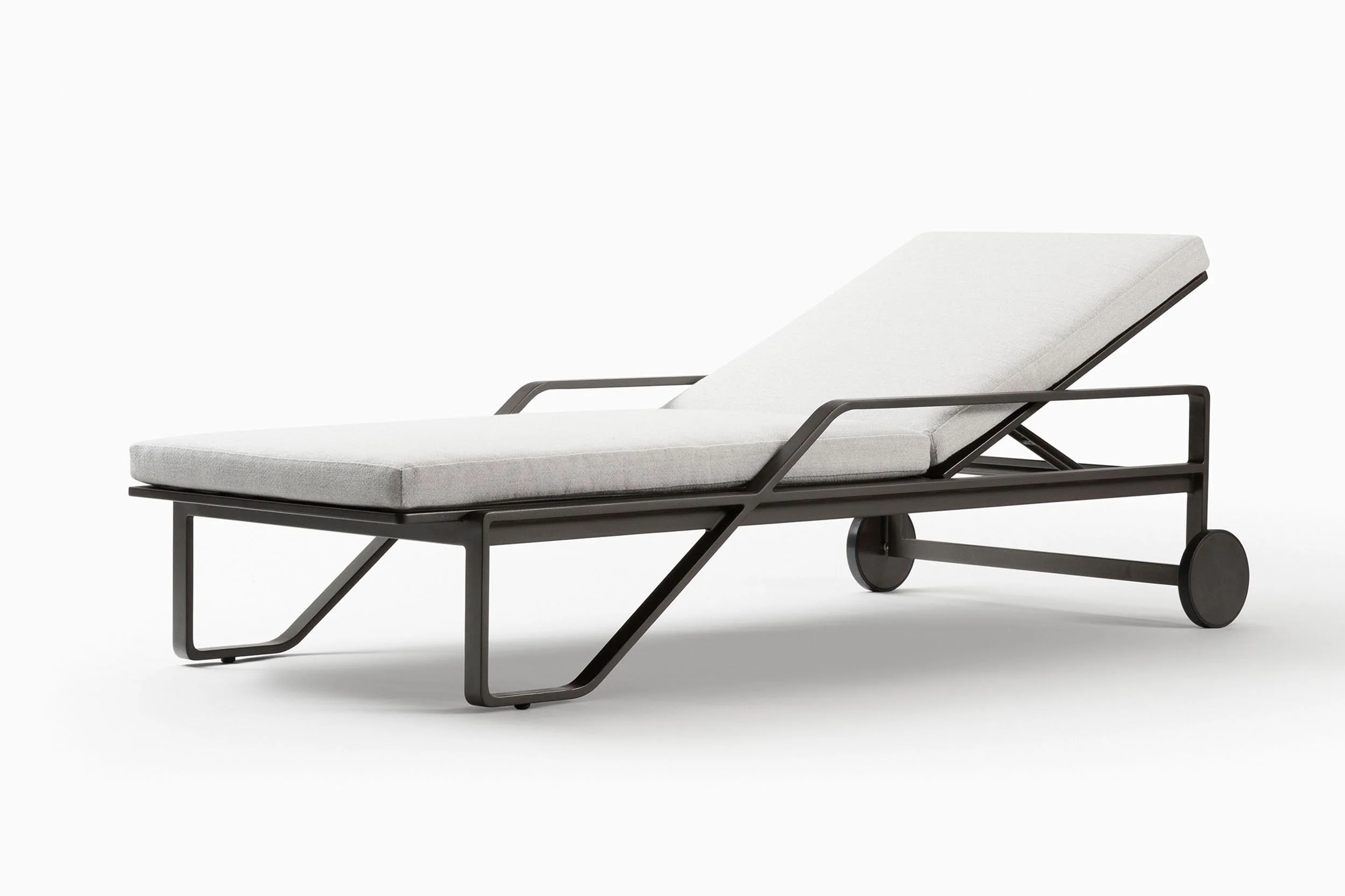 Verano Chaise AB 003.jpg