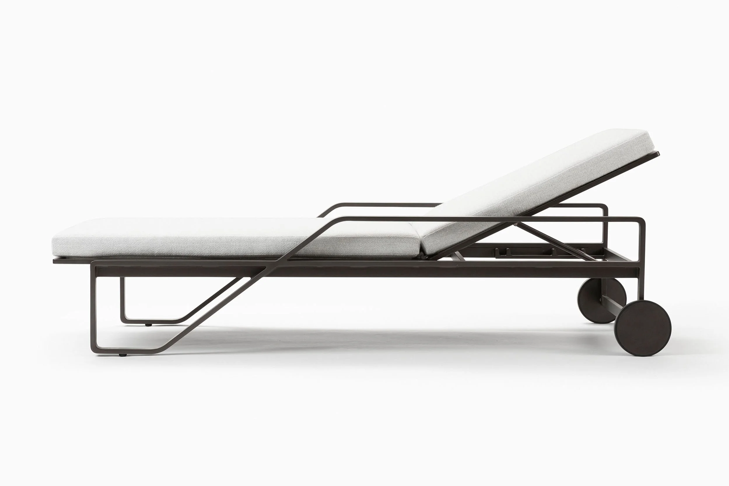 Verano Chaise AB 001.jpg
