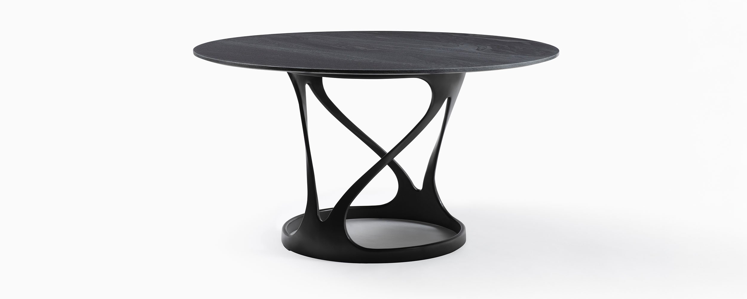 Vela Dining Table