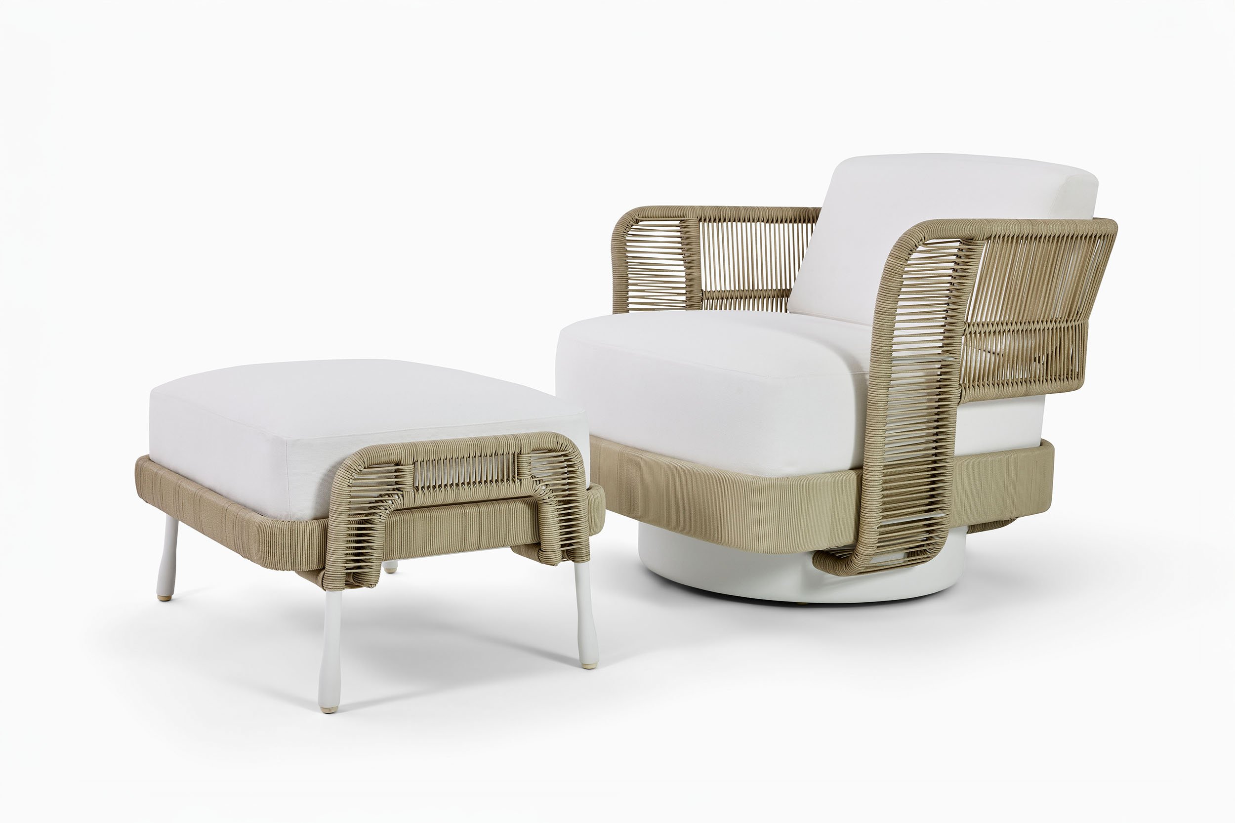 Monterey Ottoman Sand 008.jpg