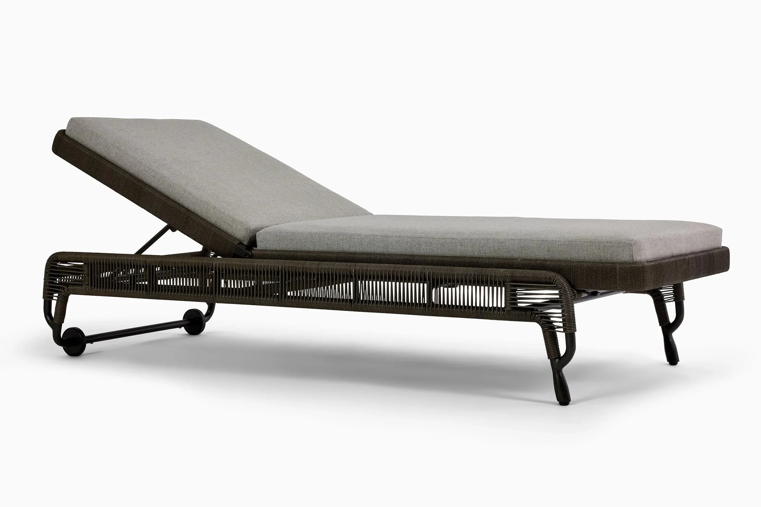 Monterey+Chaise+Tahoe+005.jpg