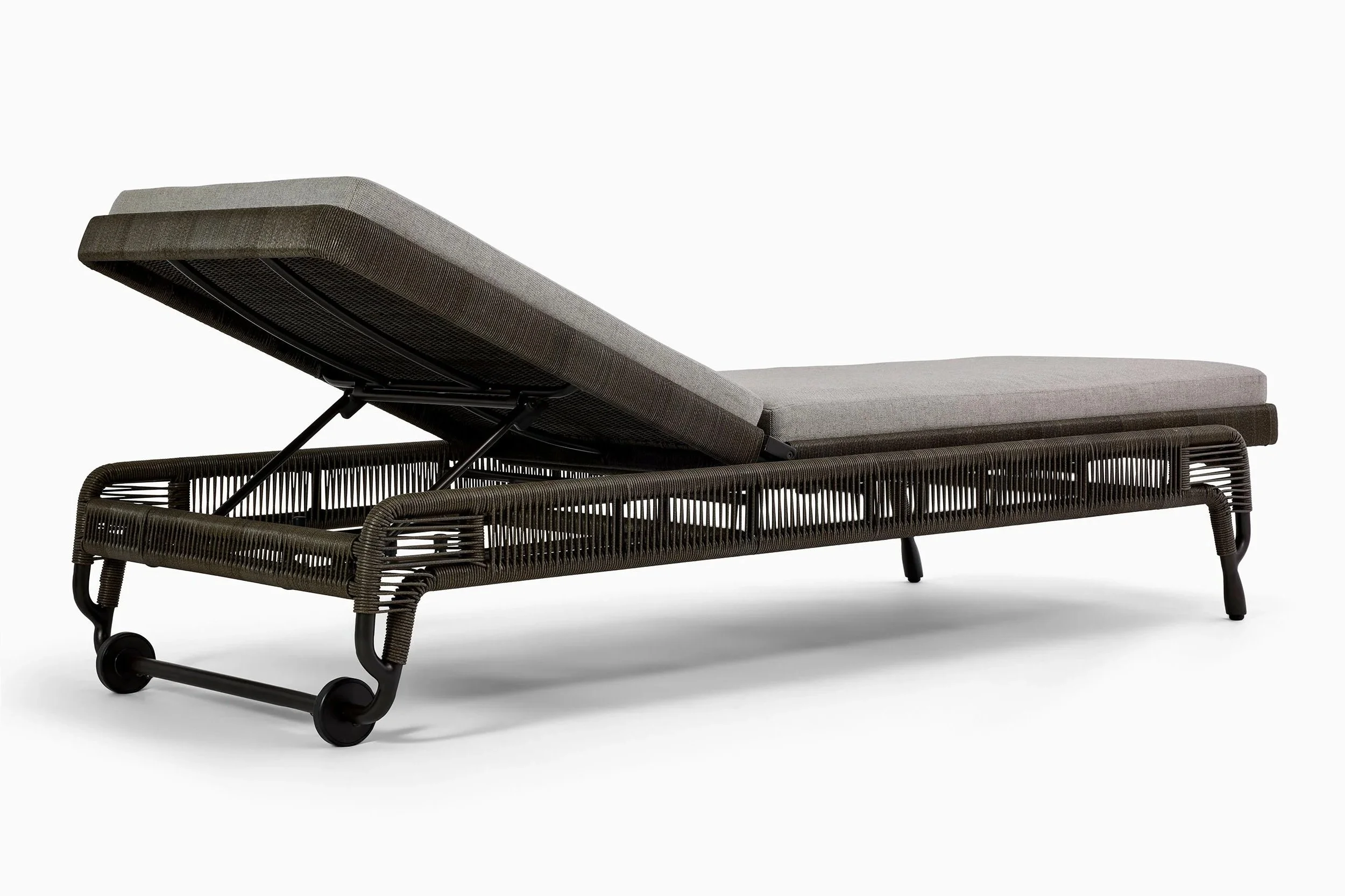 Monterey+Chaise+Tahoe+004.jpg
