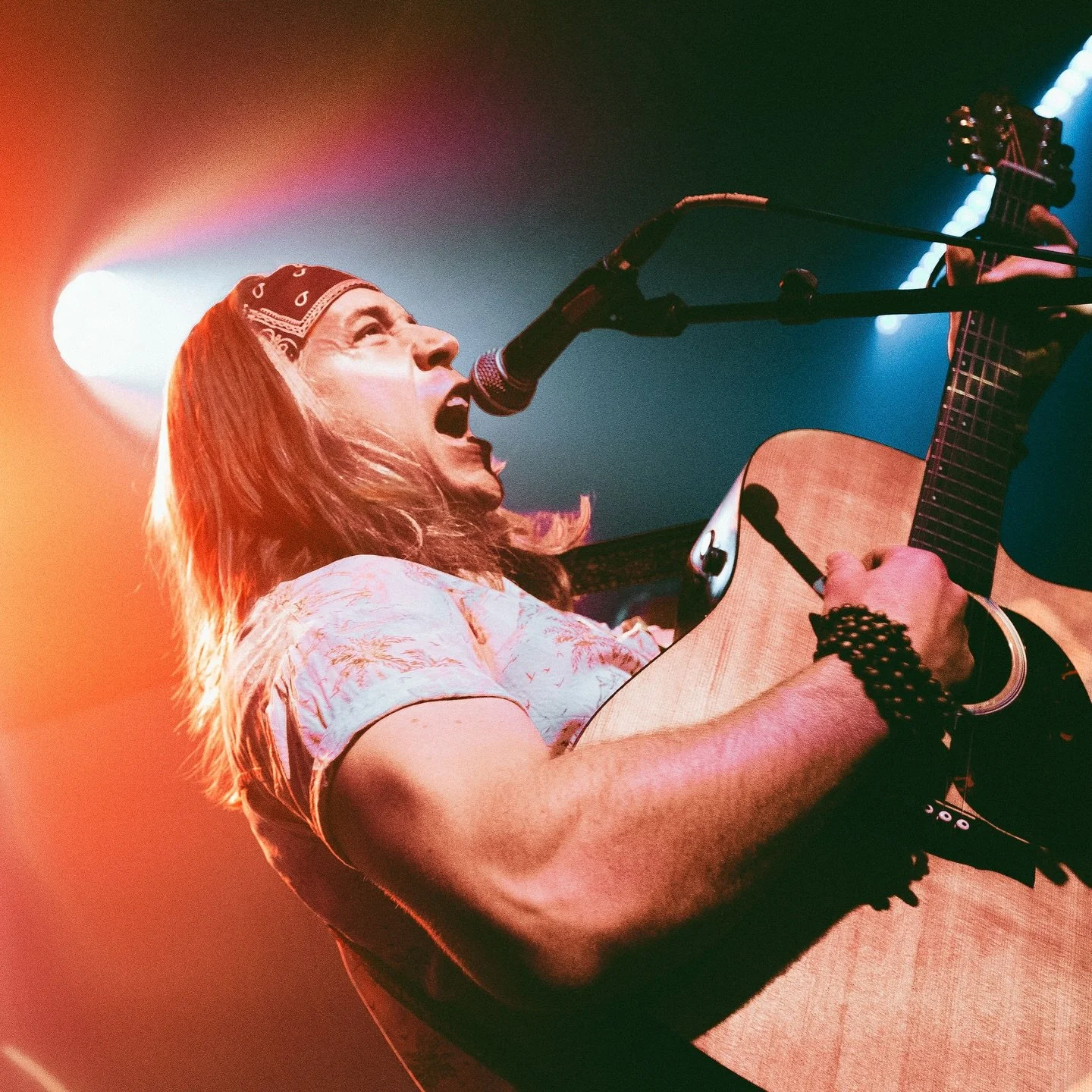 Last show of the year for me is this Saturday, Dec 6, with my @flightofvoices family celebrating the 10-year anniversary of this awesome artist collective I&rsquo;m blessed to be a part of ❤️

Stoked to play at @villagestudios again 🎶

📸: 1st @b_sh