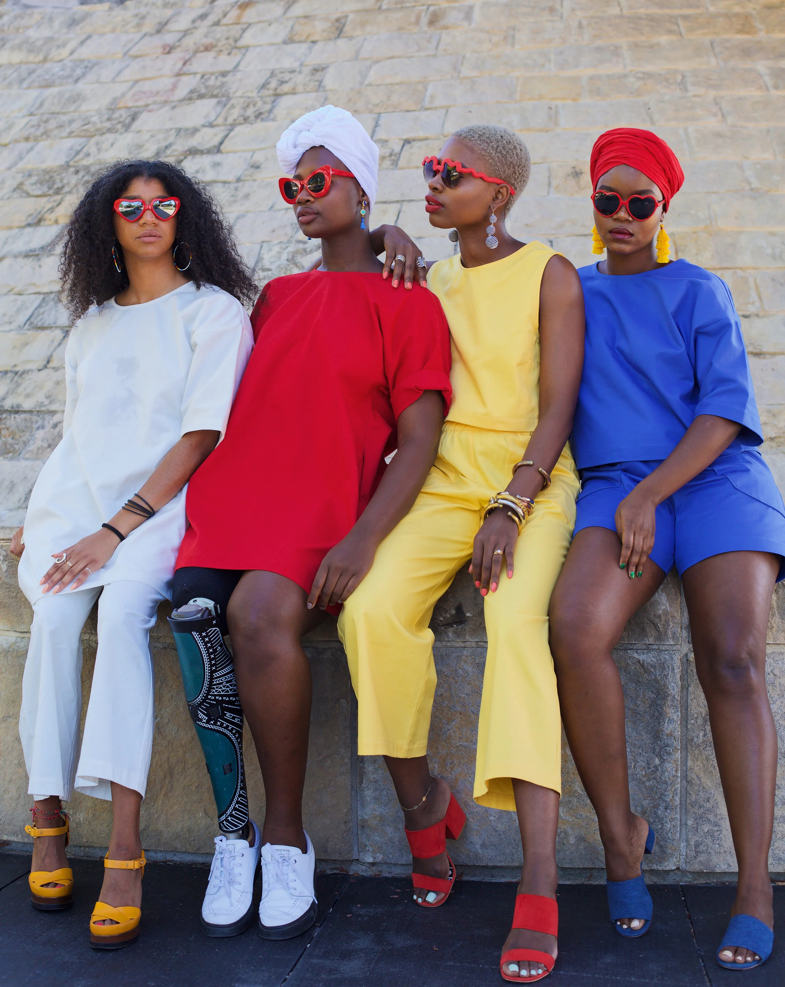 "Modern day Power Rangers" Influencers @findingpaola @mamacaxx @kristiatolode @kikabolinha