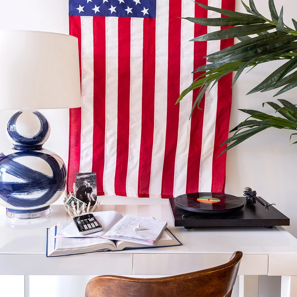 jana_bek_lamp_brushstroke_navy.04.jpg