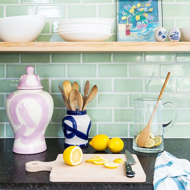 Over here making Mondays into lemonade! Hoping your week is off to a sweet start! (@bolandlorddesign can&rsquo;t wait to see what you have in store for our lilac jars!) 🍋🍋🍋 #brushstrokegingerjar #myhome #janabekdesign 📷 @martaxperez