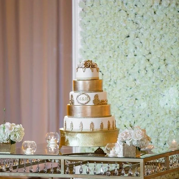 👌🏼Solid Gold Design⚜️
&bull;
&bull;
&bull;
&bull;
&bull;
&bull;
#engaged #indianwedding #persianwedding #bridetobe #wedding #weddingdecor #weddingbells #weddingday #weddingphotography #isaidyes #shesaidyes #weddingidea #decor #bride #weddingwire #w