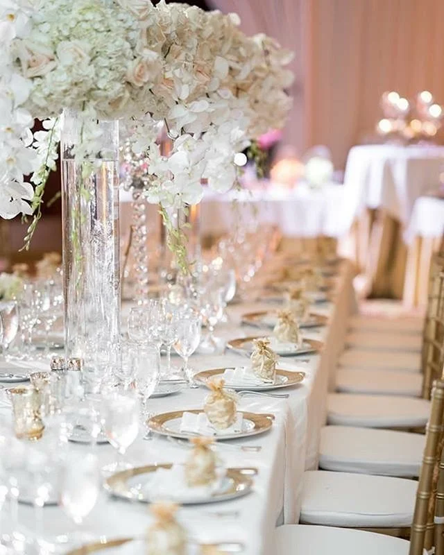 Classically Beautiful⚜️ &bull;
&bull;
&bull;
&bull;
&bull;
&bull;
#engaged #theknot #DreamWedding #bridetobe #wedding #weddingdecor #weddingbells #weddingday #weddingphotography #southindianwedding #indianwedding #isaidyes #shesaidyes #weddingidea #d
