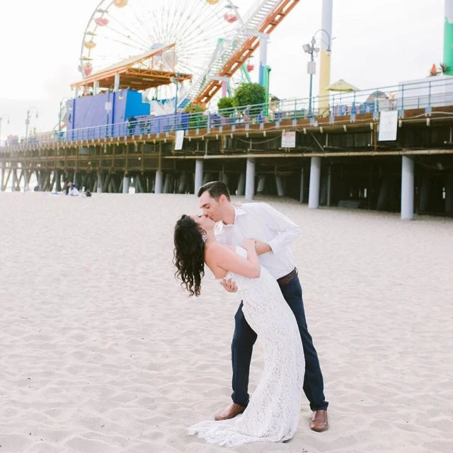 Glowing from Sunset to Nightfall🌘🌗🌖
&bull;
&bull;
&bull;
&bull;
&bull;
#photography #isaidyes #photoshoot #weddingdress #wedding #weddinghair #weddingmakeup #makeup #beauty #beach #beachwedding #engaged #video #travel #california #losangeles #fash