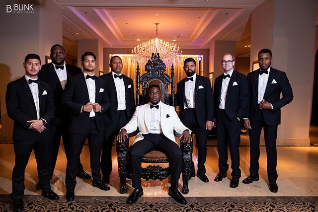 ➡️SWIPE to see Houston&rsquo;s Sexiest Wedding Party of 2019
&bull;
&bull;
&bull;
&bull;
&bull;
#wedding #weddings #houstonweddings #houstonphotographer #houston #photography #photographer #groom #bride #bridalparty #nigerianwedding #weddingdress #su