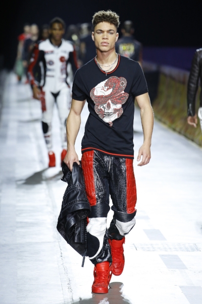 GERALDINE WHARRY Moto Racing: More than a Fashion trend