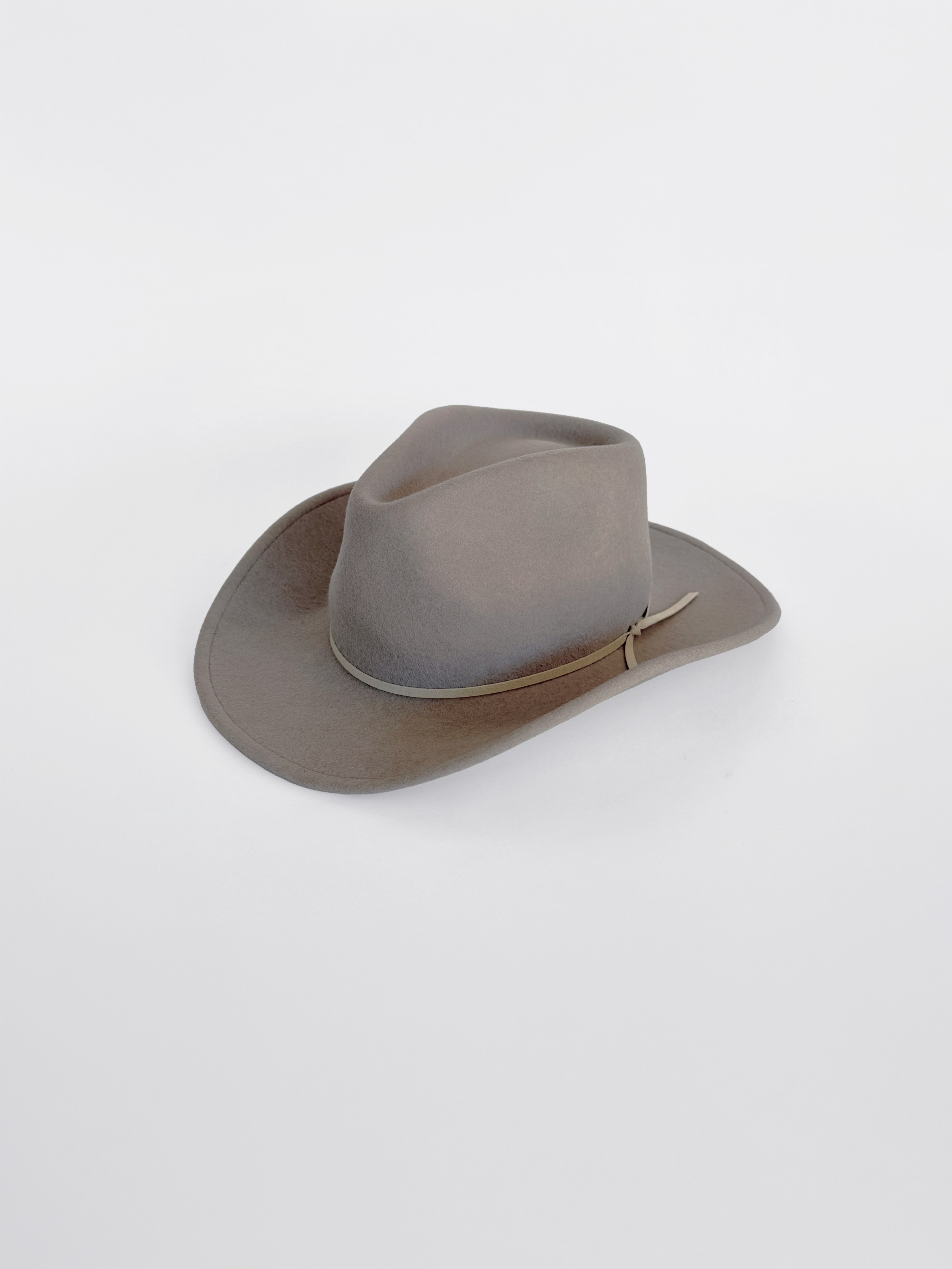 ben-light-beige3.png
