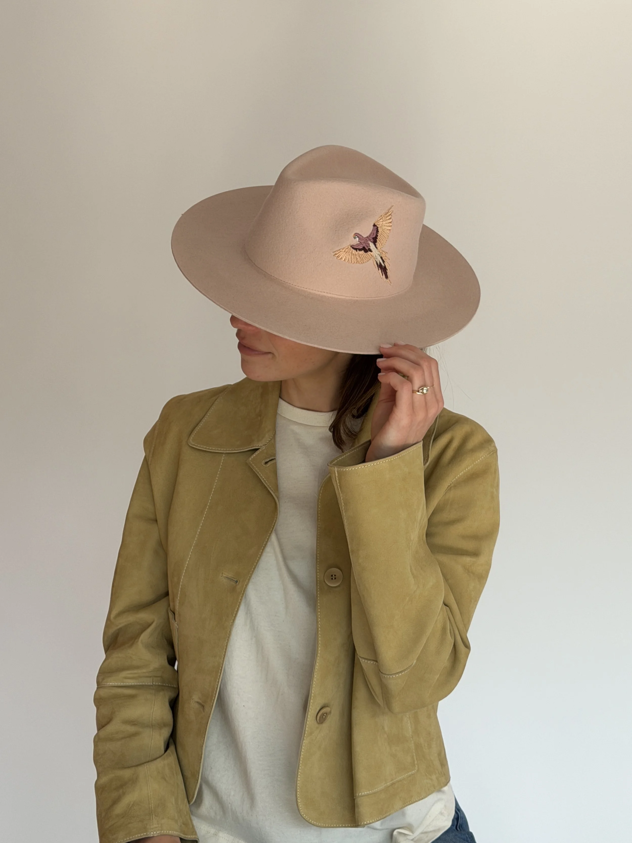 constanza-babypink2.jpg