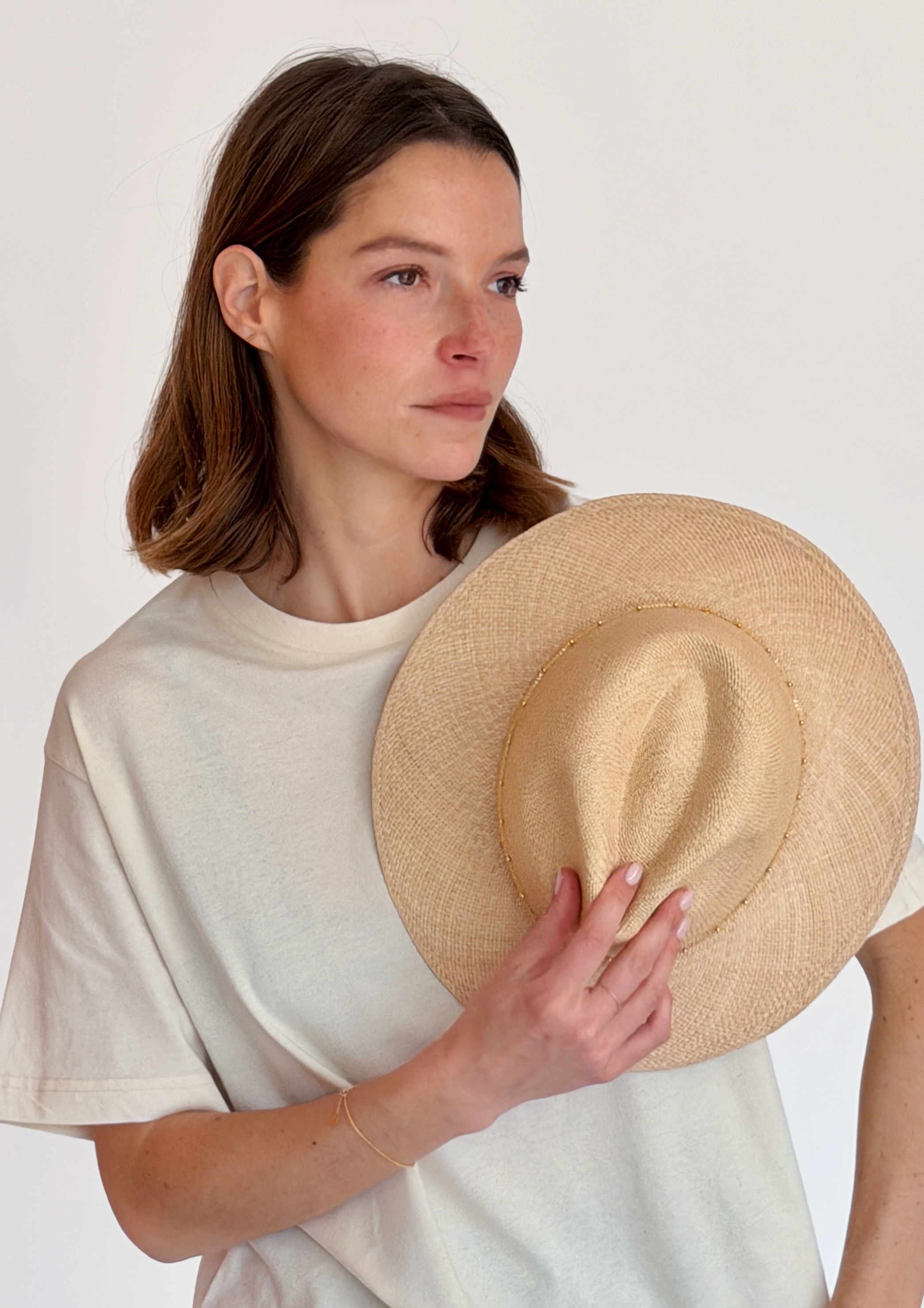 chapeau-bella-beige1.png