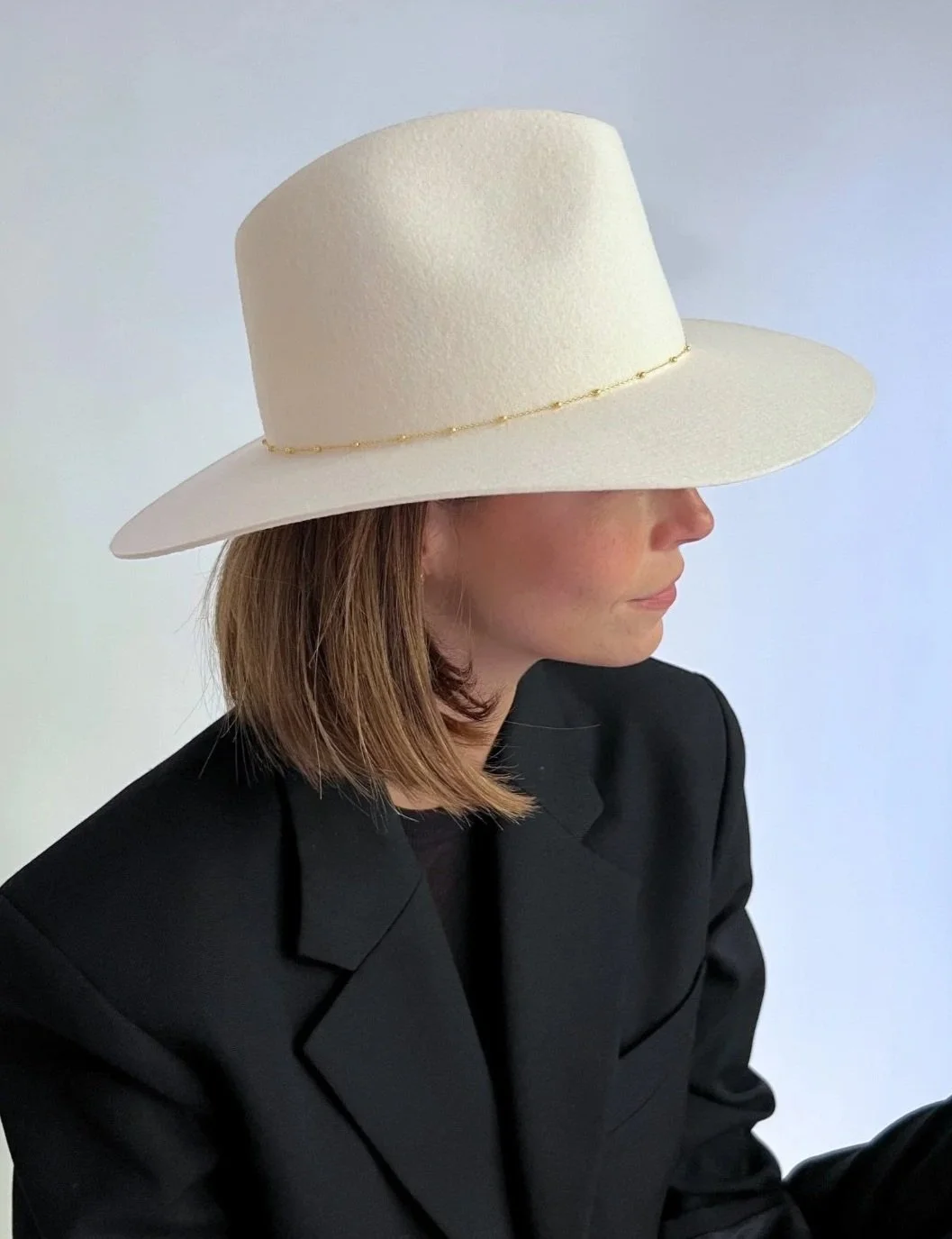 VENEZIA-OFFWHITE1.jpg