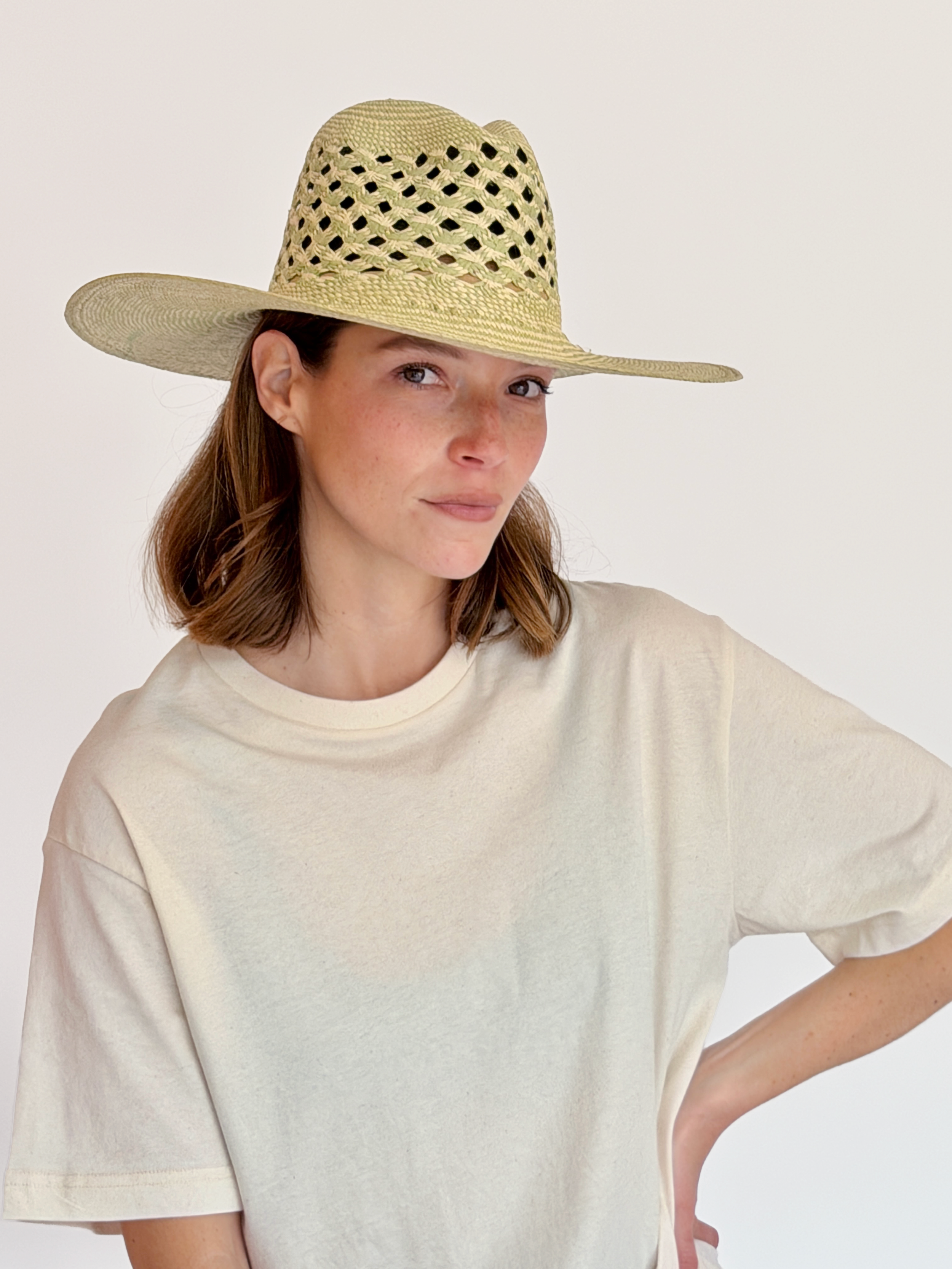 chapeau-gabby-natural-sage1.png