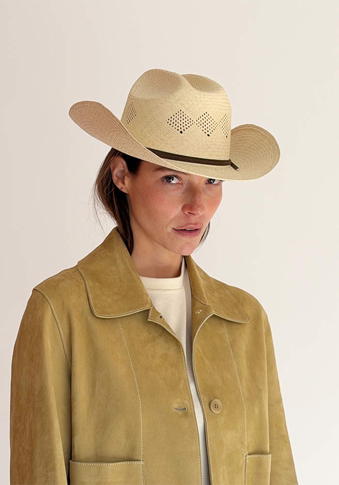 augusta mannequin2.png