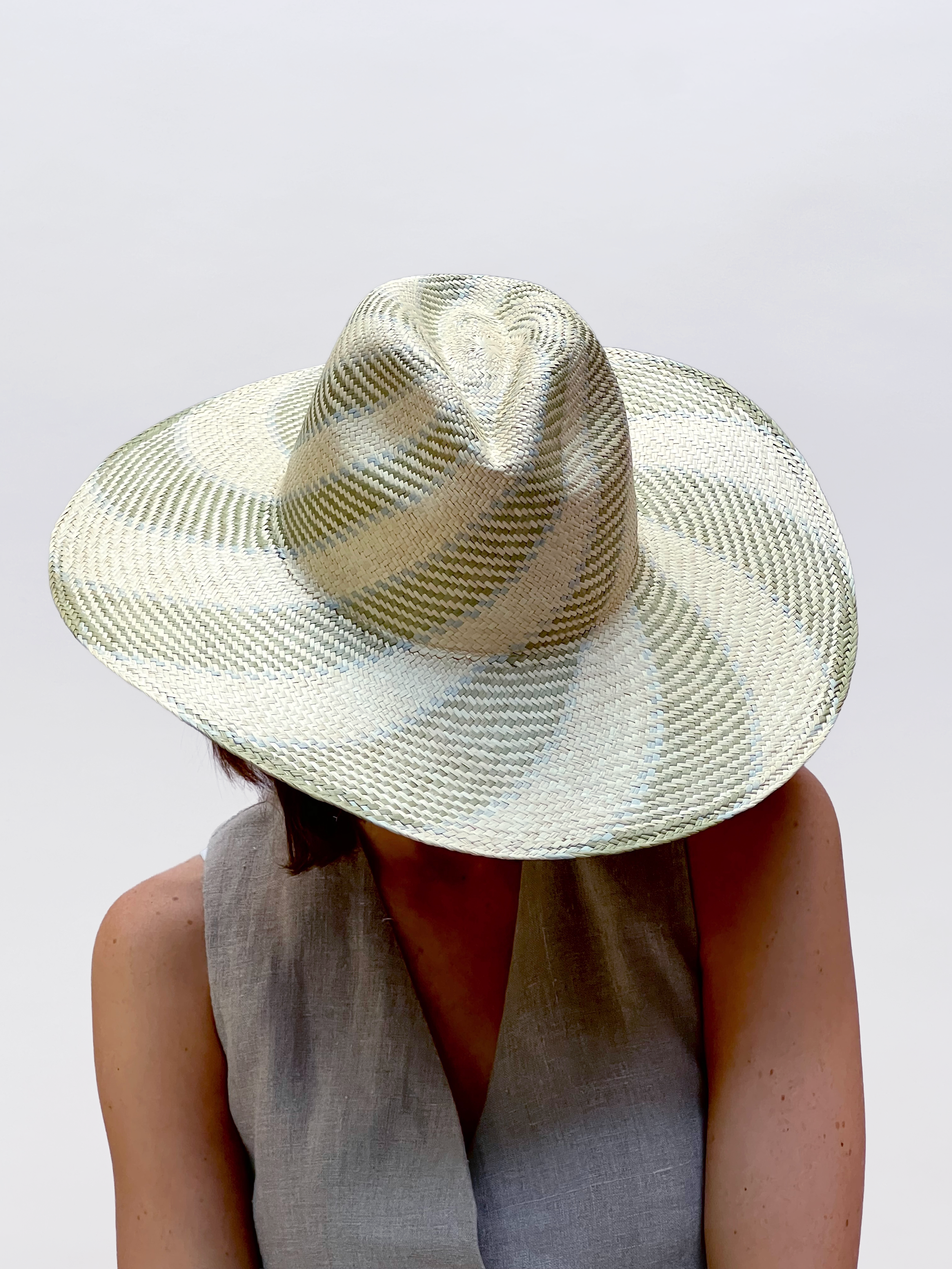 chapeau-ema-sage-natural1.png
