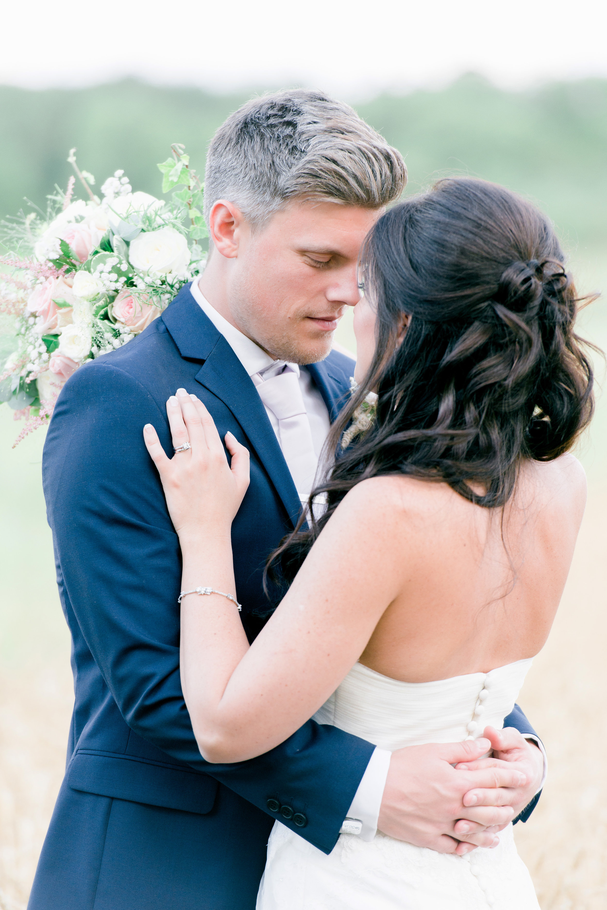 Kim & Billy married at Wilobe Farm Barn in Pidley