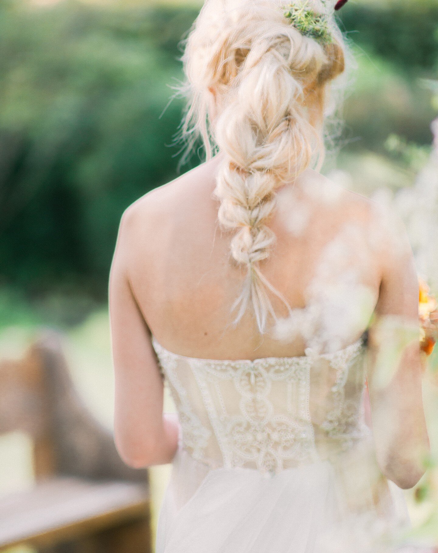 I love it when a photography looks like a painting - its like some magic has come together all at the same time to create this one stunning image - it warms my heart.
#chicboho #bohostyle #thatdress #fineartphotography #norfolkphotographer #norfolkwe