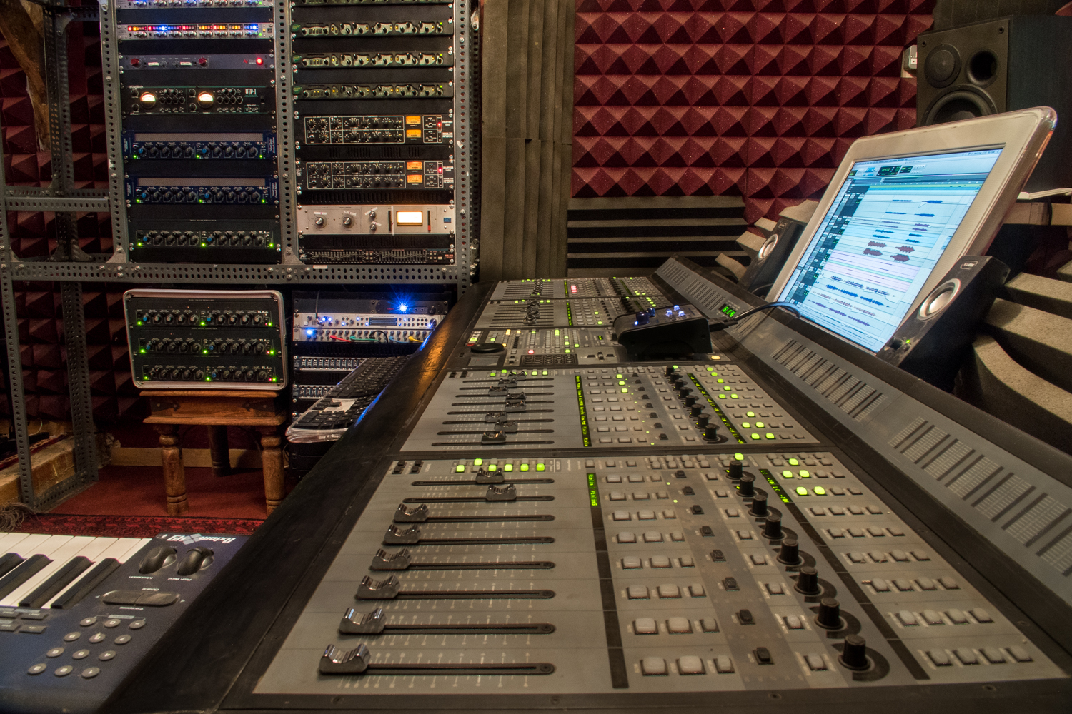 New Studio-1430613.jpg