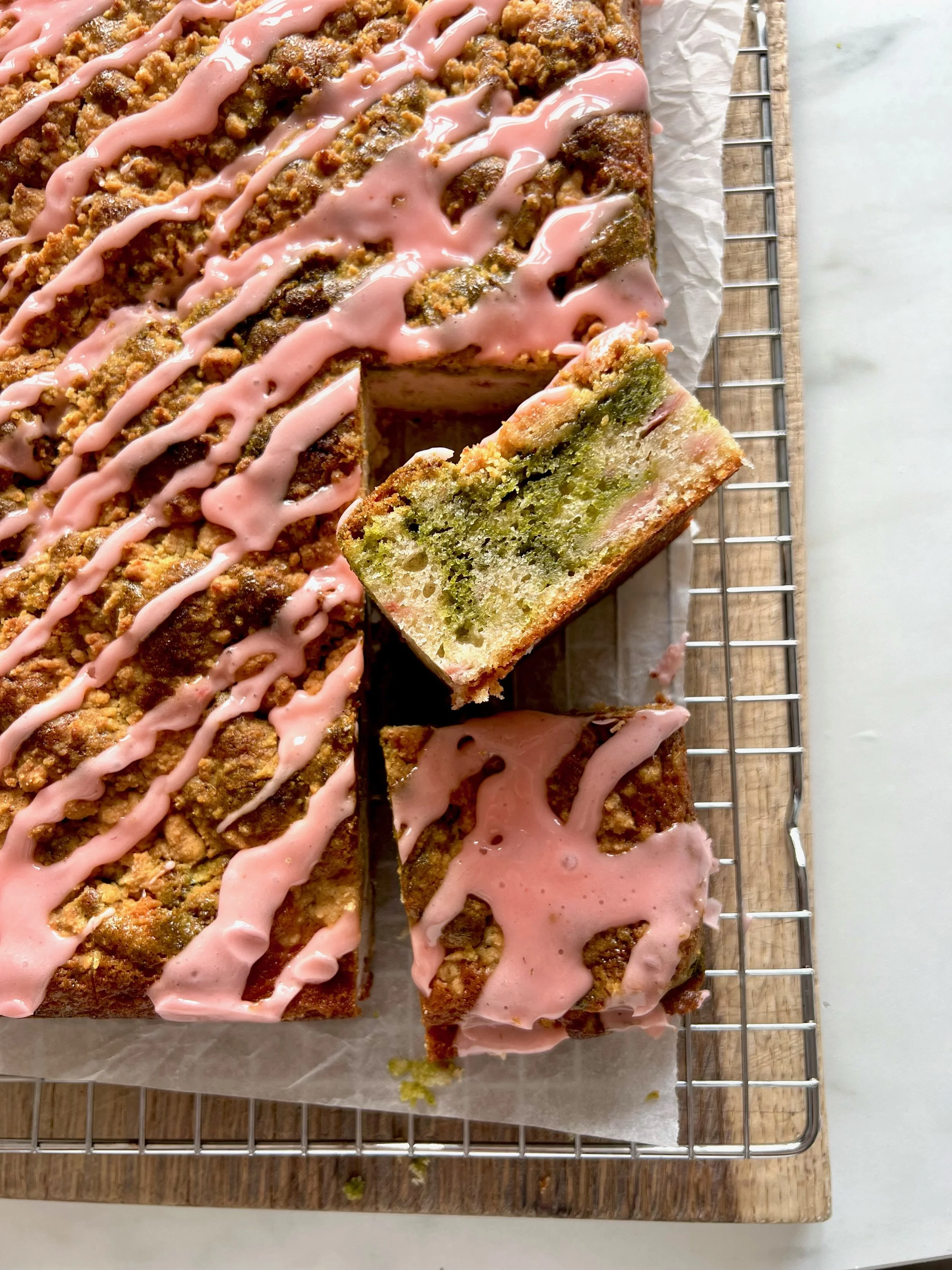 Strawberry Matcha Streusel Traybake.jpeg