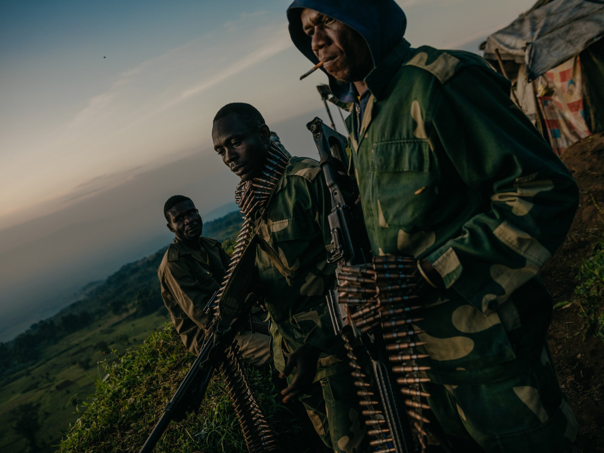  Congolese Army units at the Rutshuru frontline with the M23 rebel group. 
