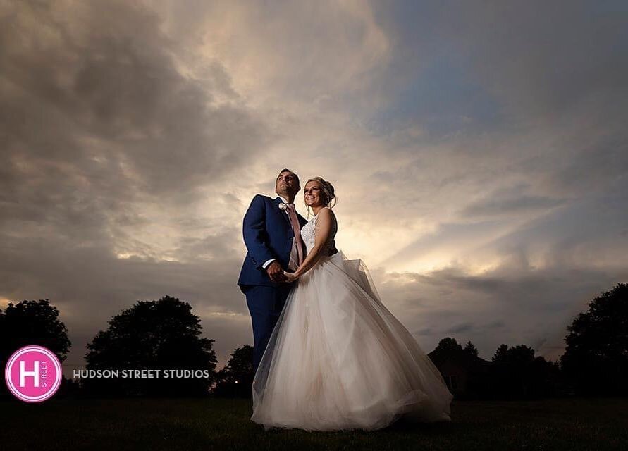 Now that sports season is over, I can start filling my feed with beautiful love story weddings like this one! The clouds came in and then moved on last night, letting us capture this gorgeous image! Congratulations Joe and Danielle ❤️🍾 #infinityphot