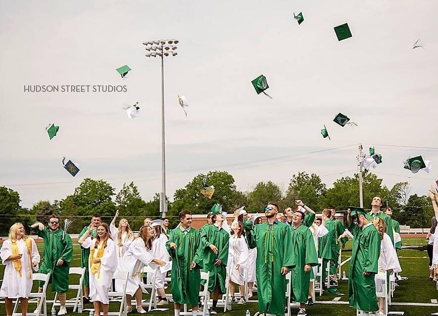 That&rsquo;s a wrap Avon Braves 2021!
#avonbraves #classof2021