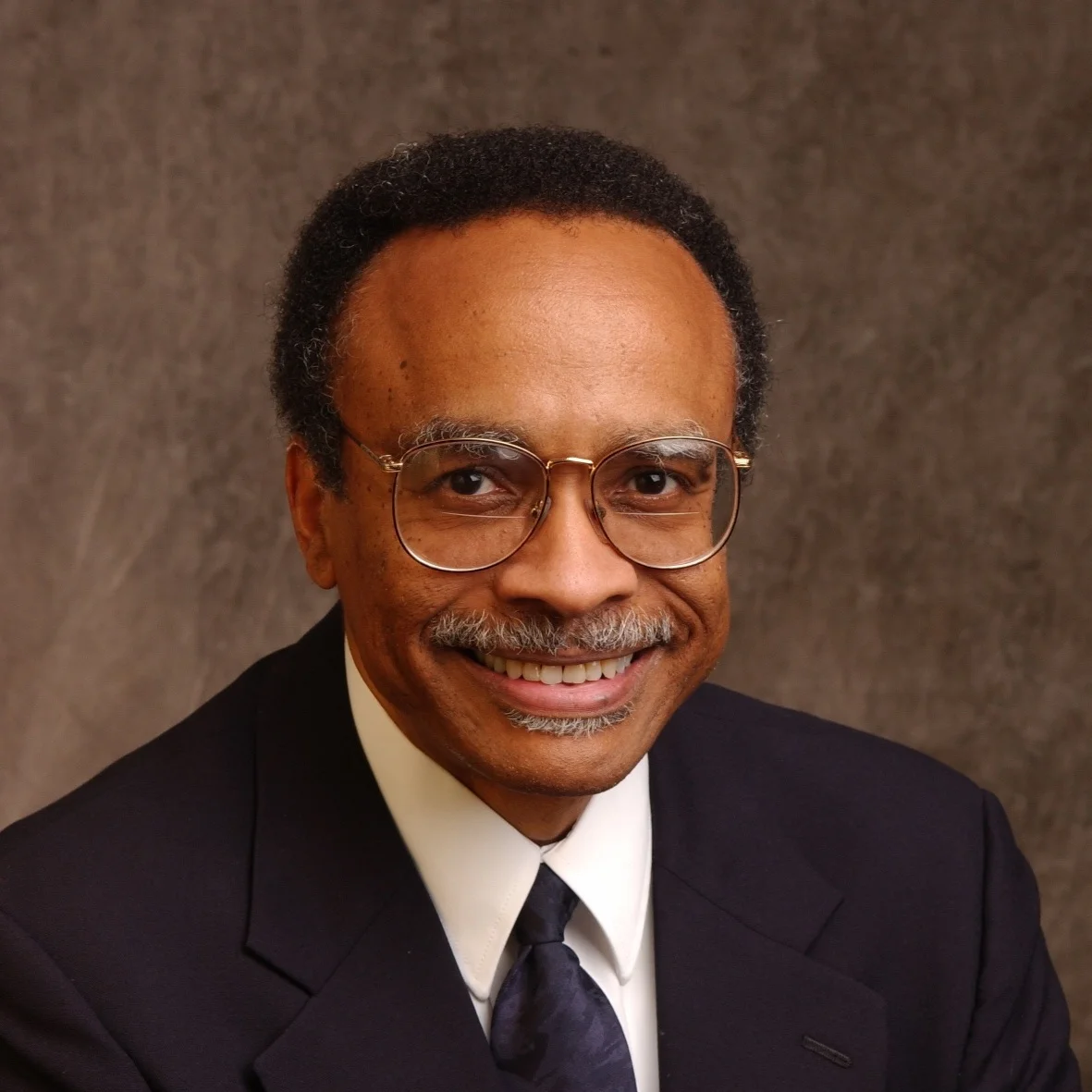 LutherSmithPic2.jpg