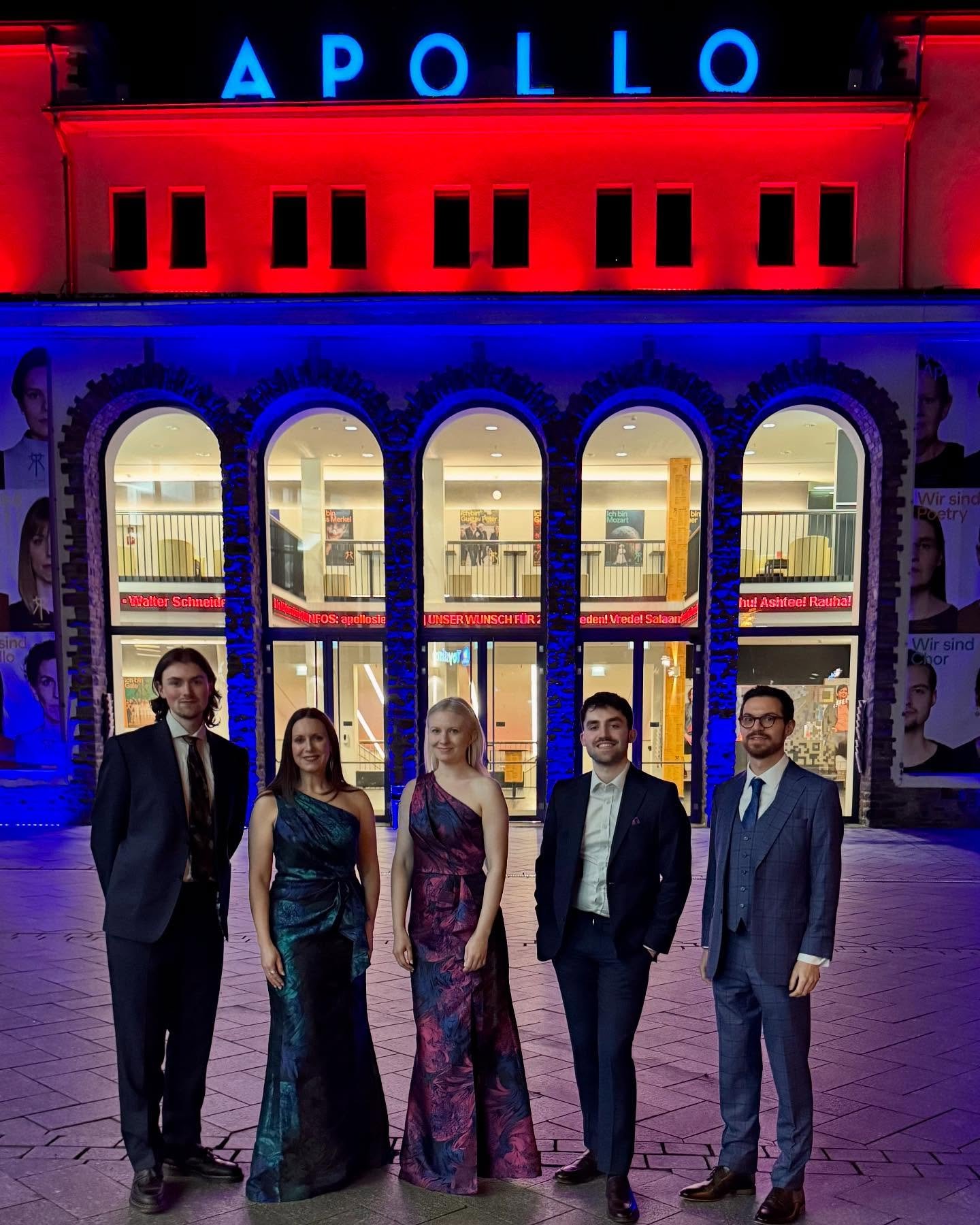 APOLLO5 at the APOLLO! On Sunday we had the pleasure of performing at the @apollotheatersiegen, and we couldn&rsquo;t resist this photo opportunity! It was MUCH colder than it looks! 🥶

#apollo #namesake #choral #choir #acapella #acappella #ensemble