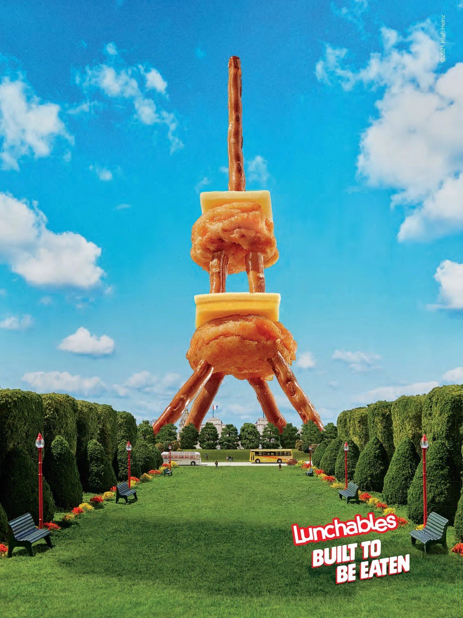 D24506_1b_KFGHNZ21102639_Lunchables_BuiltToBeEaten_Eiffel_SzA_MedRes.jpg