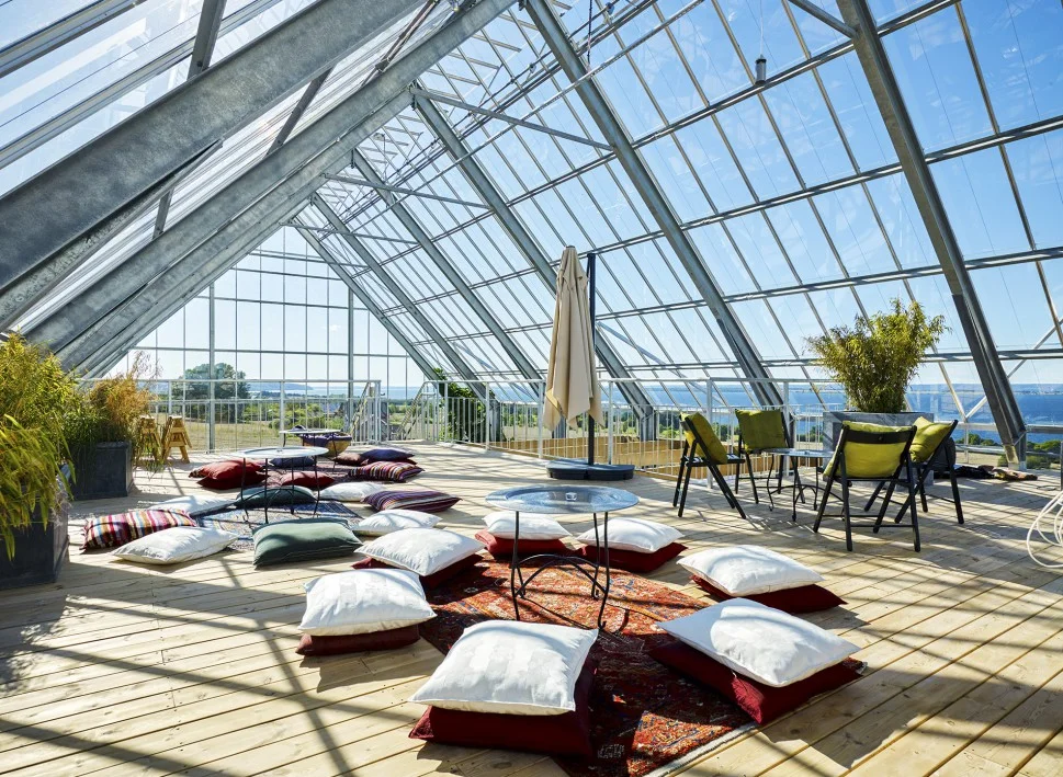 The building is constructed with high ecological demands on the materials, heating systems and energy consumption.