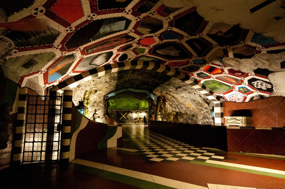 In 1977, Ulrik Samuelson transformed Kungsträdgården station into an underground garden to reflect the rich history of this Stockholm suburb and the former 17th-century Makalos palace, built on the same site for one of Sweden’s most famous families, before being destroyed in 1825 following a fire. Photo credit: Lola Akinmade Åkerström