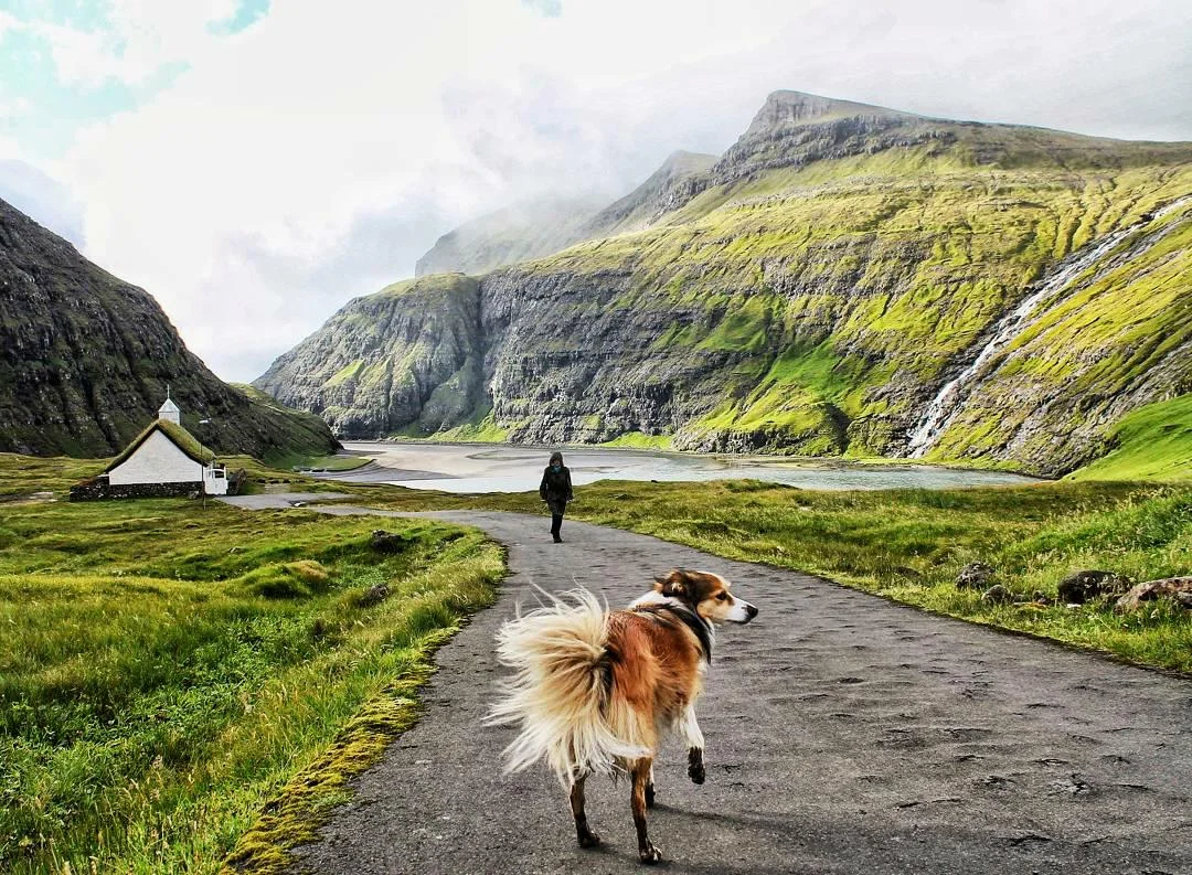 Saksun is a wonderfully remote hillside village and is considered one of the most worthwhile destinations in the country.