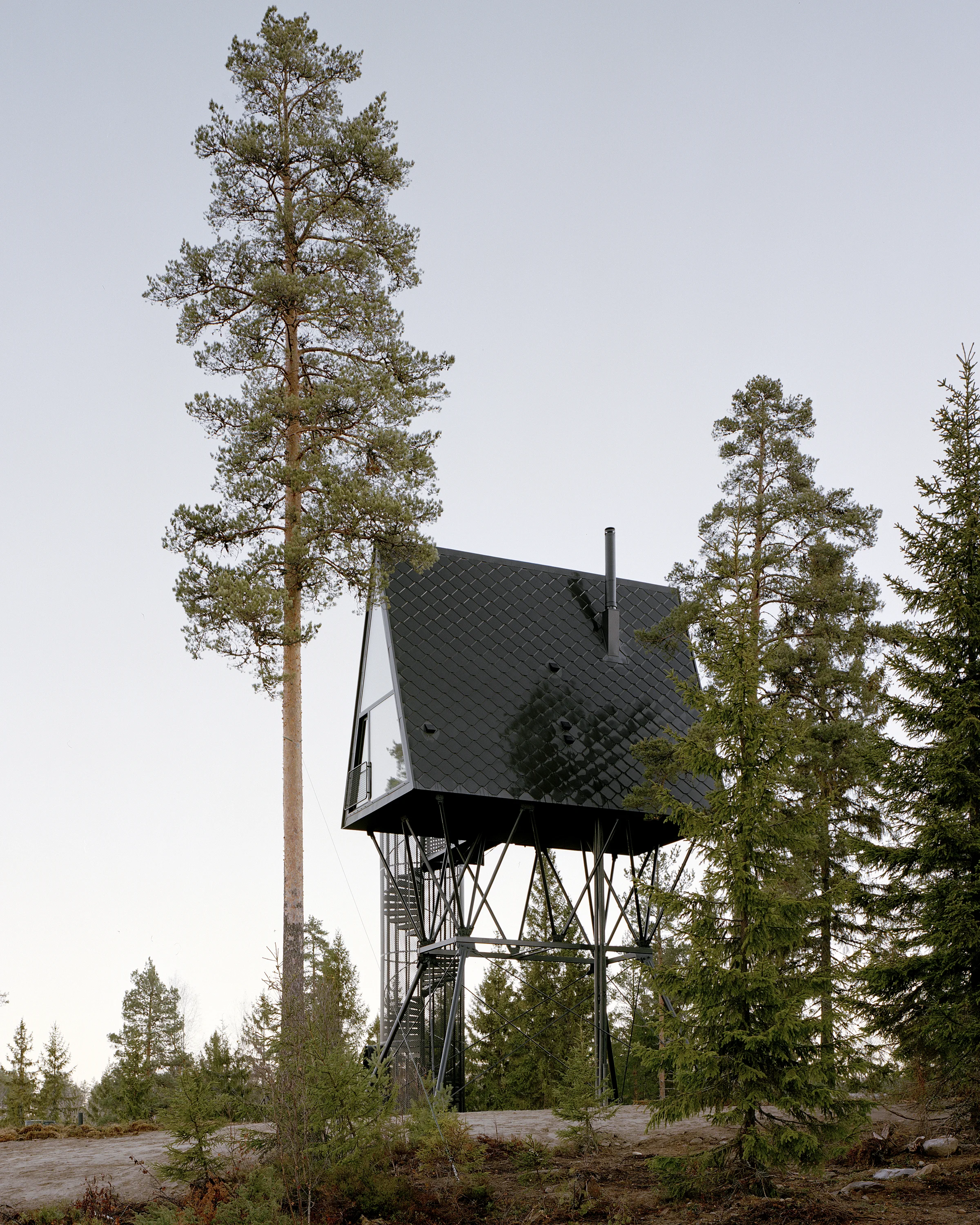 espen surnevik PAN cabins 14 photo Rasmus Norlander.jpg