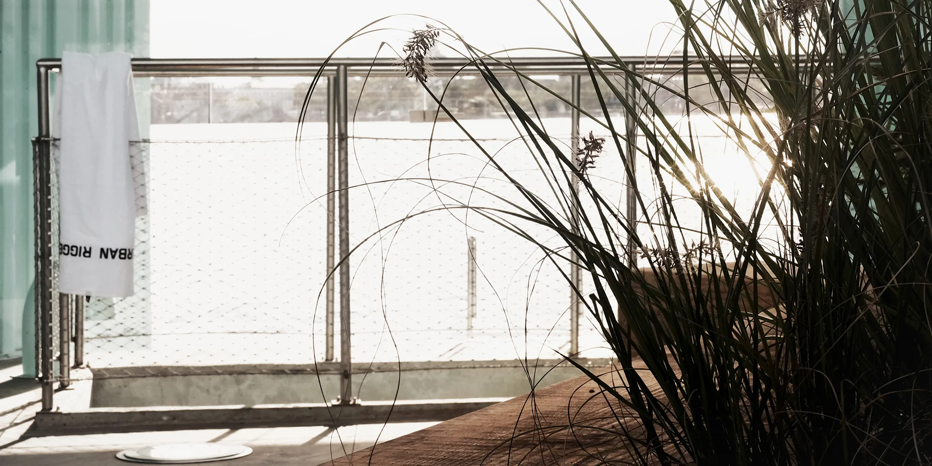 VIEW_URBAN_RIGGER_INSIDE2.jpg