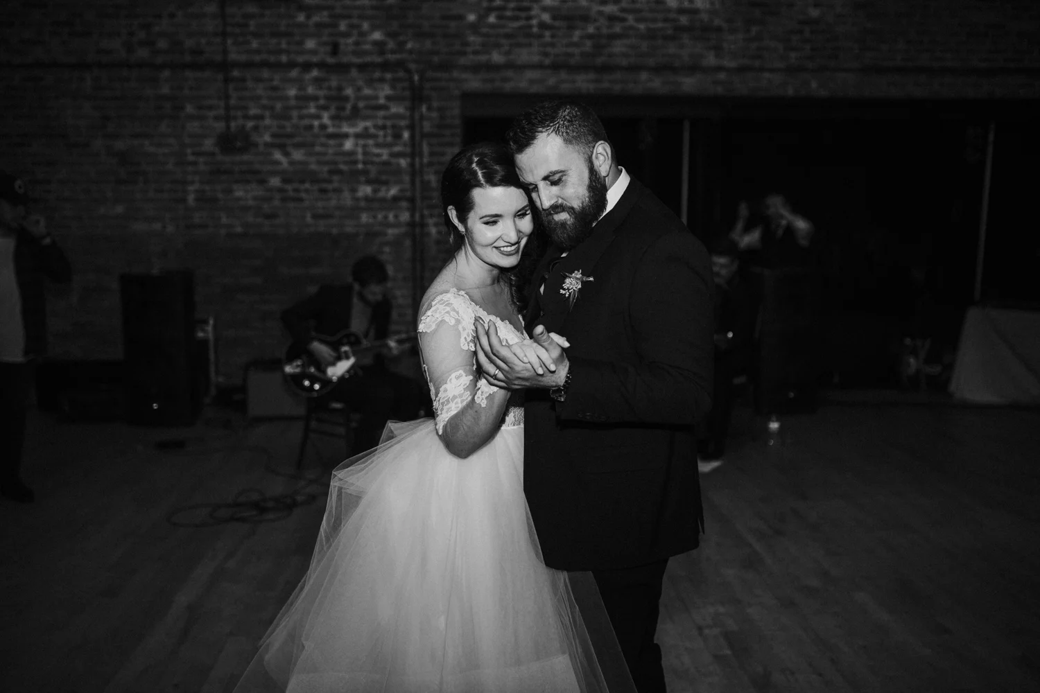 lovestoriesbyhalieandalec-columbus-wedding-photographer-87.jpg