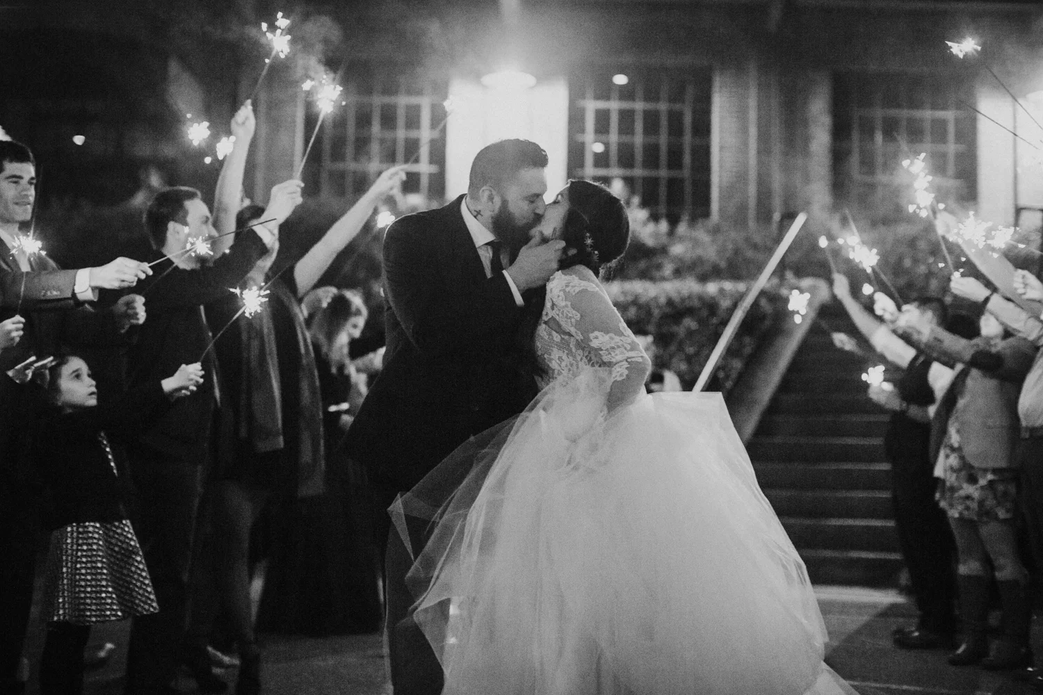 lovestoriesbyhalieandalec-columbus-wedding-photographer-94.jpg