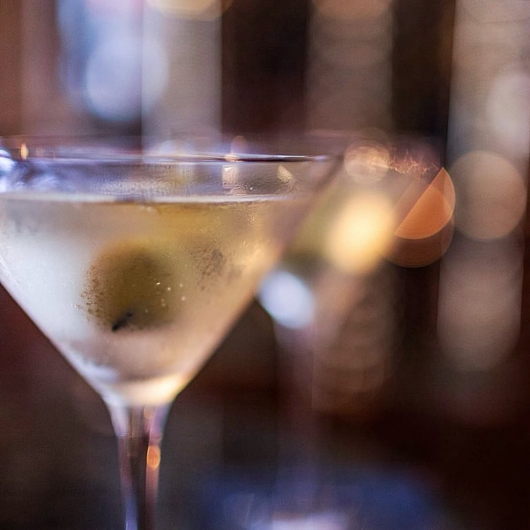 Welcome Wednesday with a Martini at @bicepalm 🍸✨ #martiniwednesday 

Midweek calls for a toast, and what better way to celebrate than with our signature martinis? Crafted to perfection, each martini at BiCE Ristorante is a blend of elegance and tast