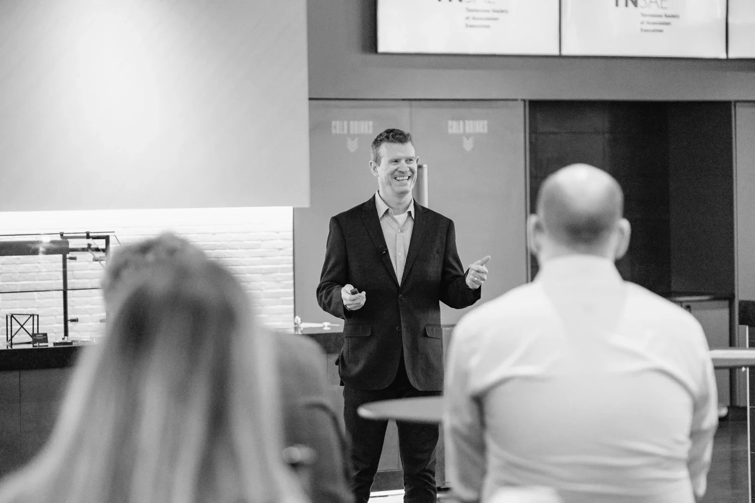 Dave Delaney, communication coach, speaking to an audience