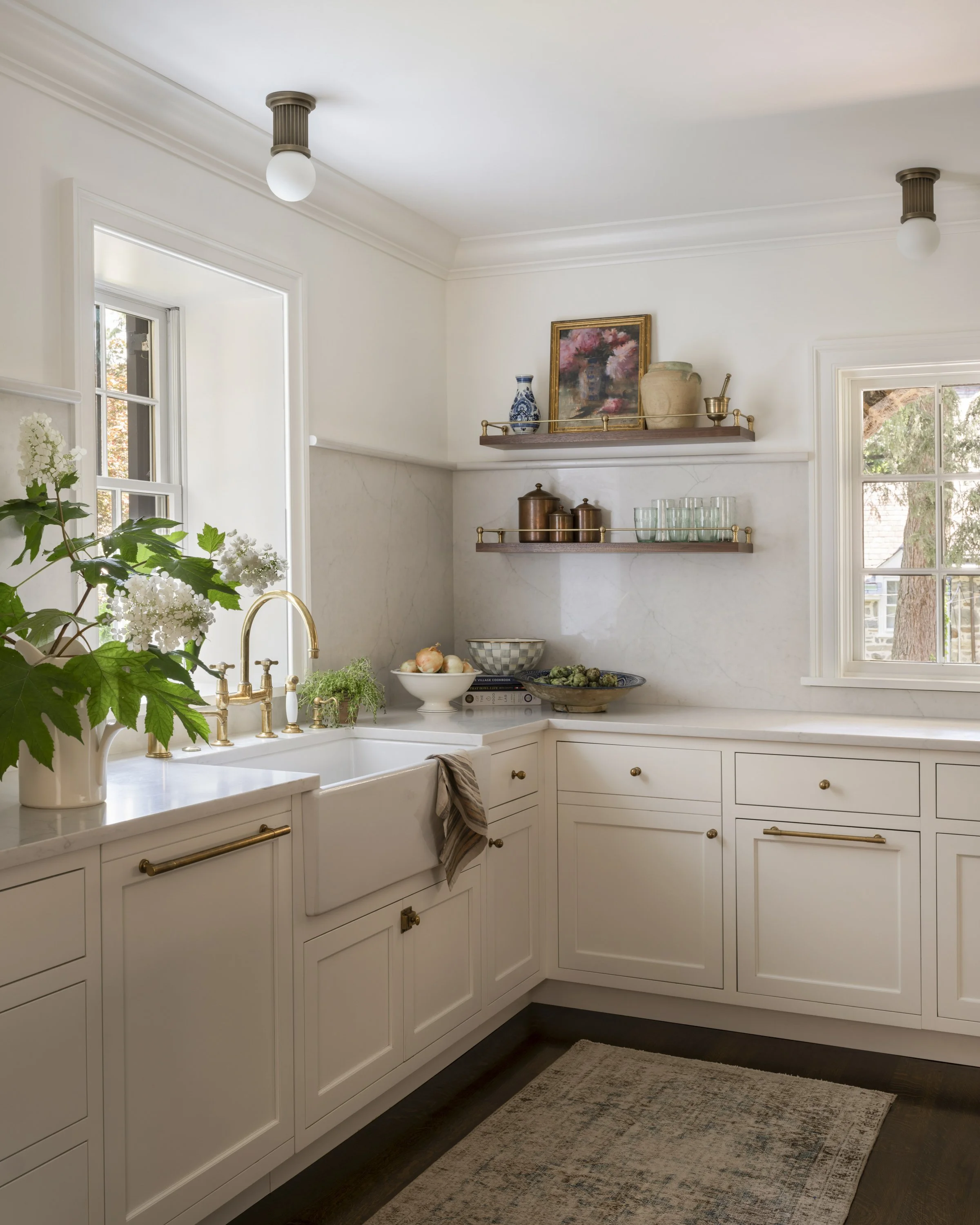 THO - Light & Bright-3.jpg