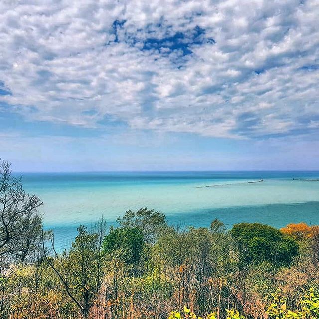 &ldquo;Nope... not the Caribbean.. still here at home in Ontario&rdquo; - loving this shot from  @ritajane73 🌊 reminding us to celebrate World Oceans Day from our amazing &ldquo;inland seas&rdquo; - the magnificent Great Lakes! Share your exploratio