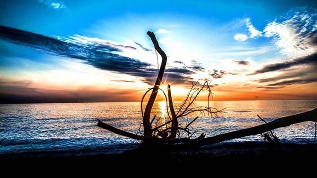 Loving the return of warmer evenings on the Great Lakes! Share your photos, videos &amp; stories with us by using #loveyourgreats like @kohl_the_f did with this beautiful sunset over Lake Huron 💙🌊 We will be choosing our May Ambassador next week - 