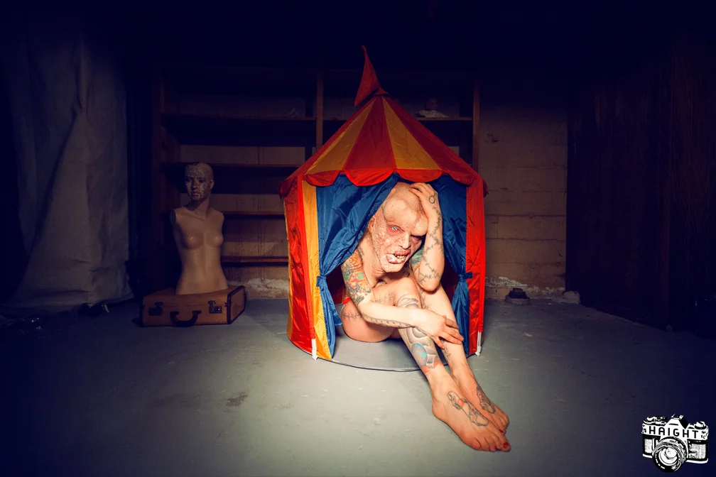 elephantman-tent.jpg