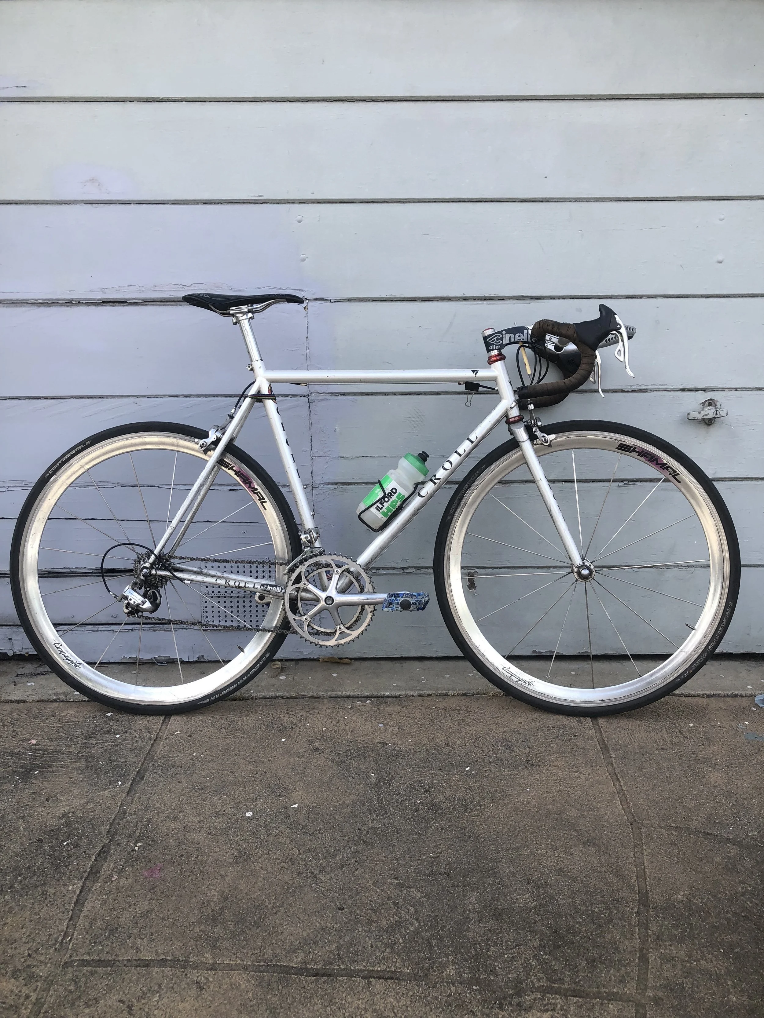  I know that proper bike photo’s require the big ring.. but this bike almost never get’s there.. perpetual little ring cruising! 