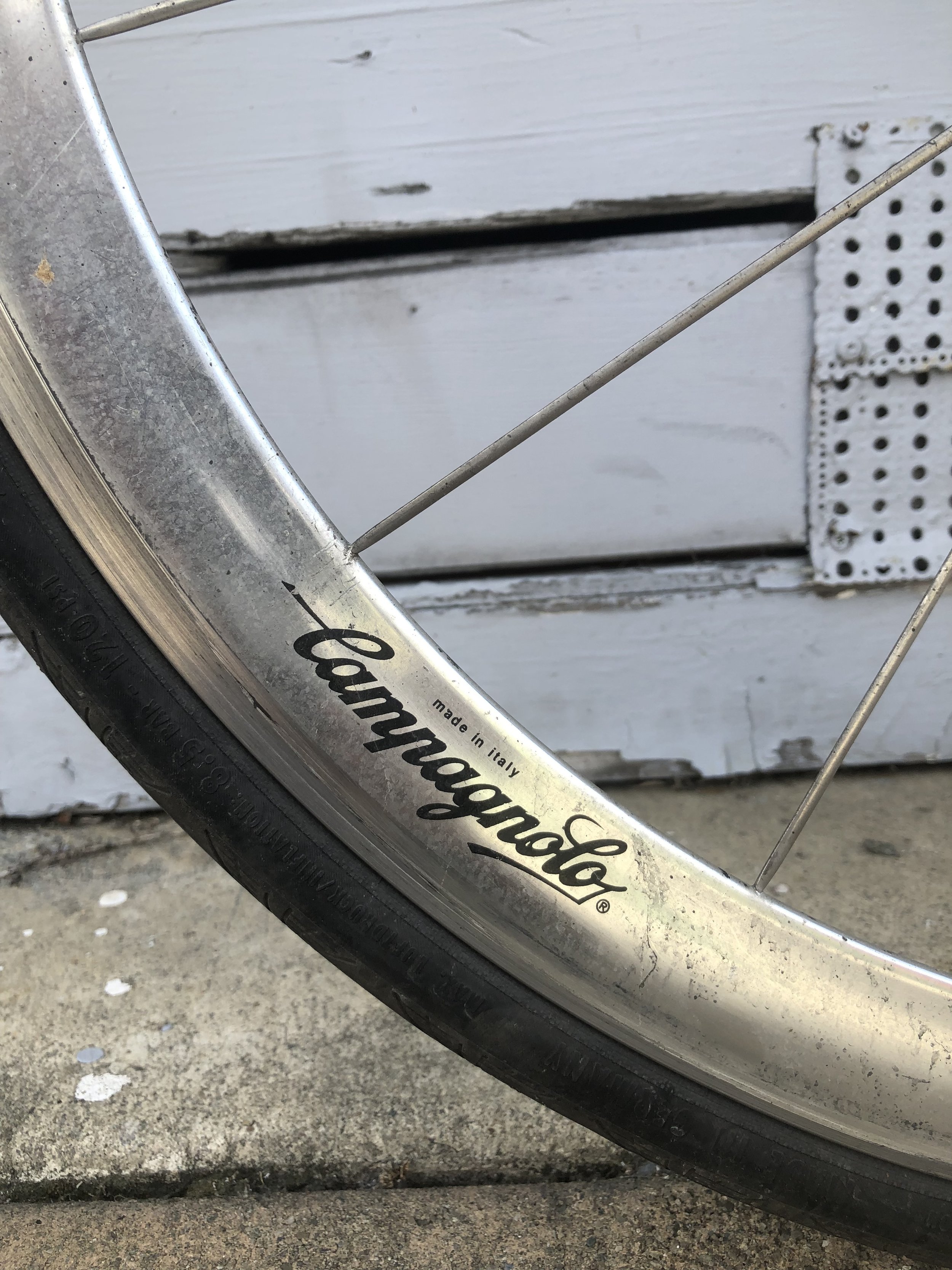  Deep dish alloy race wheels where the coolest of cool in the 80’s and 90’s.  before 80mm deep disc brake carbon rims, the Campy Shamal / VENTO and Mavic Cosmic wheel-sets were raced by in pro pelotons around the world.  These at the time where the p