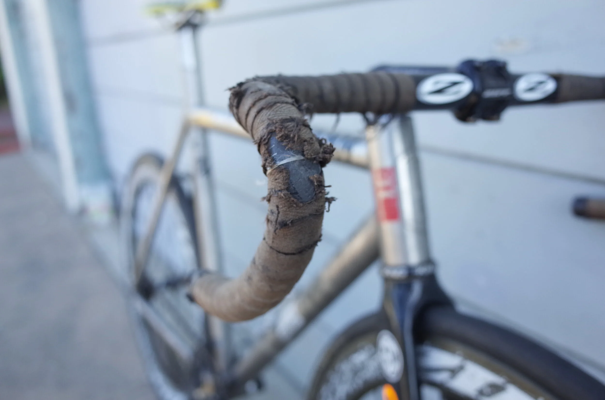  One of the first things I received from ZIPP were a pair of the SL80 ergo road bars.. in carbon. And of course I promptly crashed them at the last Wolf Pack Hustle Long Beach Crit (and to it’s credit this frame came out of a gnarly pile up with not 