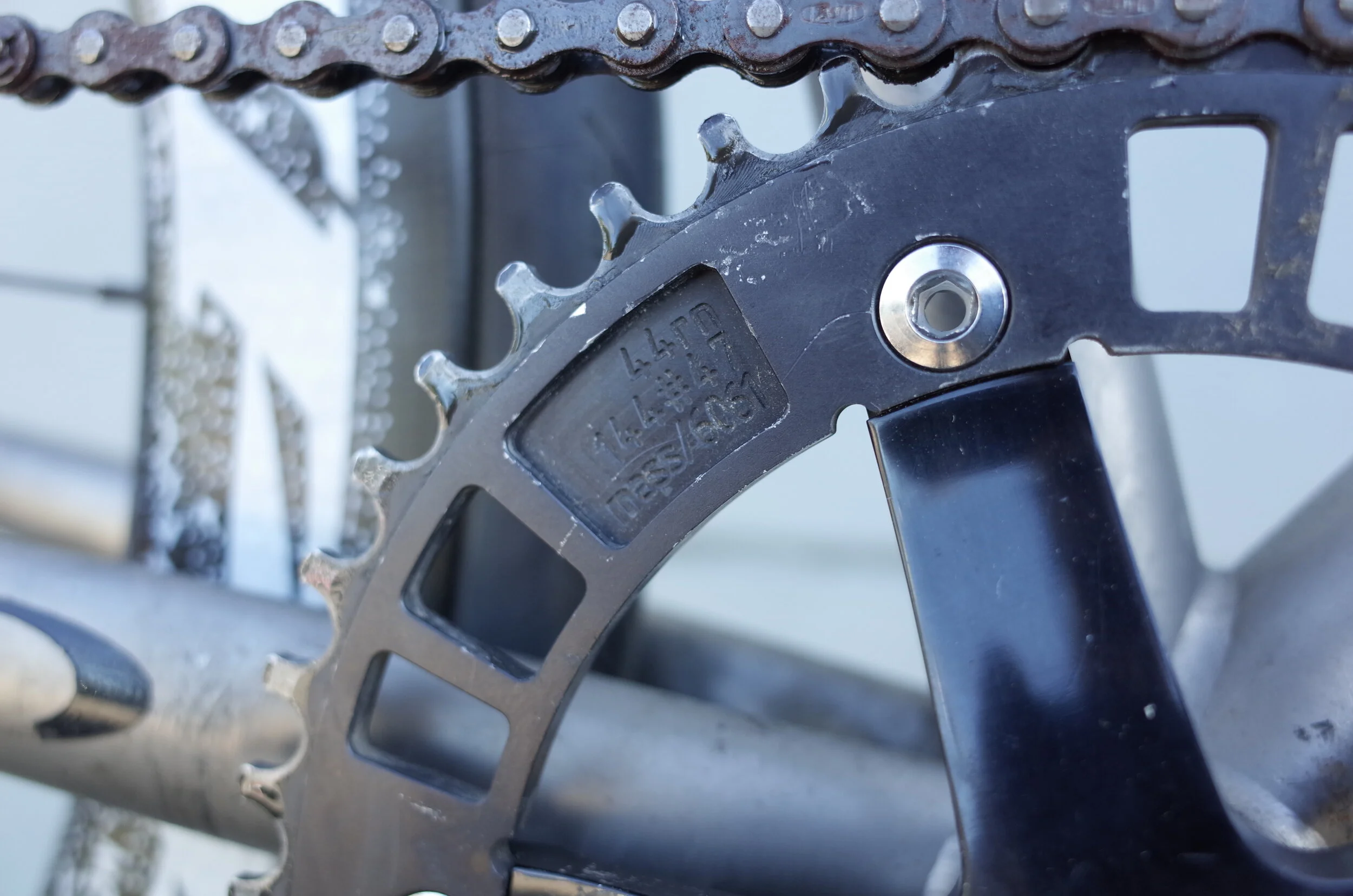  I won this 44RN 47t chain ring back in 2012 at Stupor Bowl in MLPS.  This is one of the first production runs Aaron made of these rings…And 7 years later it is still rolling strong.  Maybe the black has worn off here and there but for a chainring to